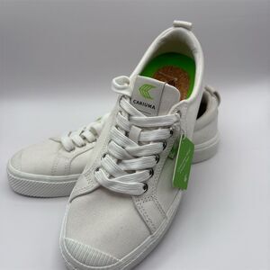 Cariuma NWT OCA Low Unisex Canvas Sneakers White M8/W9.5 Casual Lace Up